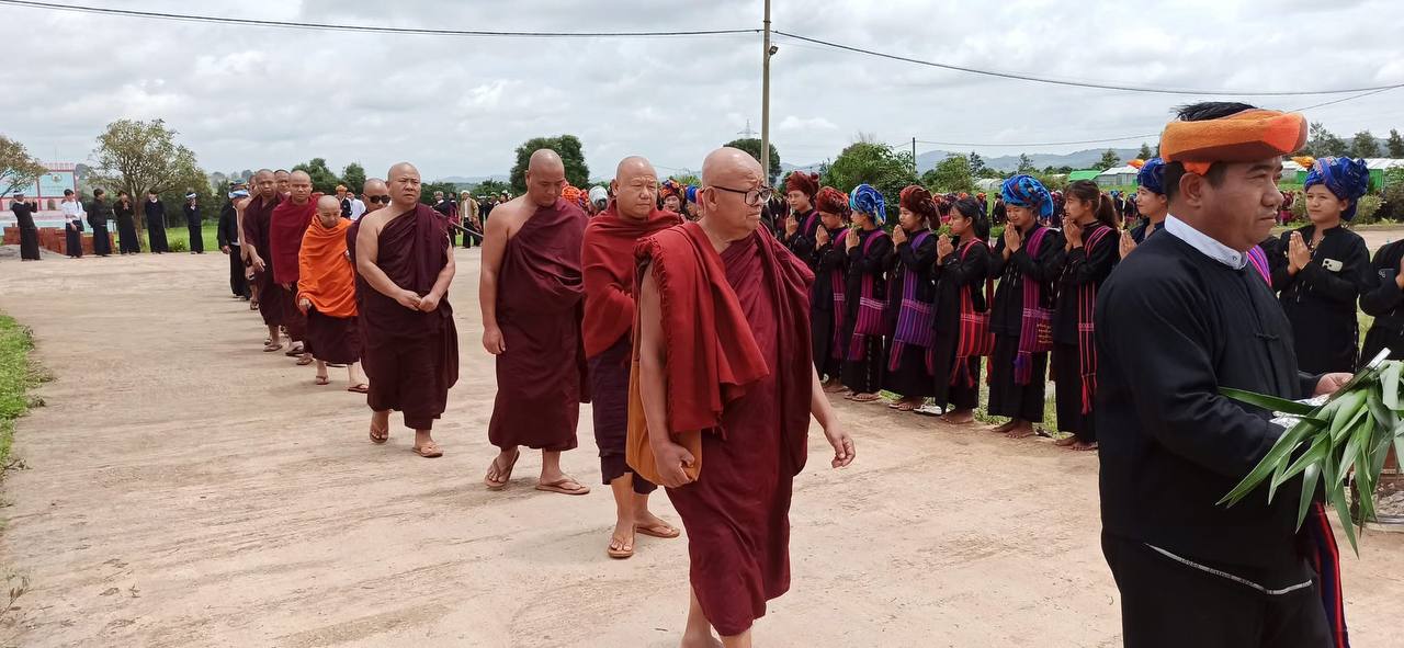 နောင်တောင်း ဆရာတော်မှ လူငယ်များအတွက် အနာဂတ်ပညာရေးအစီအစဉ်ဟောပြောပွဲ ကျင်းပ                Naung Taung Sayadaw Holds Educational Talk for Youth on Future Education Opportunities
