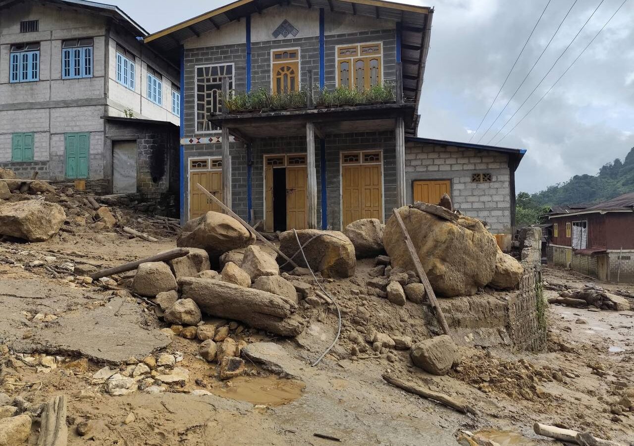 နွောင်ꩻရာꩻဖြာꩻအာႏ ယမ်လူႏတန်ꩻငီꩻနွောင်ꩻအတာႏ သဘာႏဝထီဘေꩻတံႏ ဉာတတ္ထစရိယကုသိုလ်ႏ ငေါဝ်းနိုꩻဆောႏတမာ
