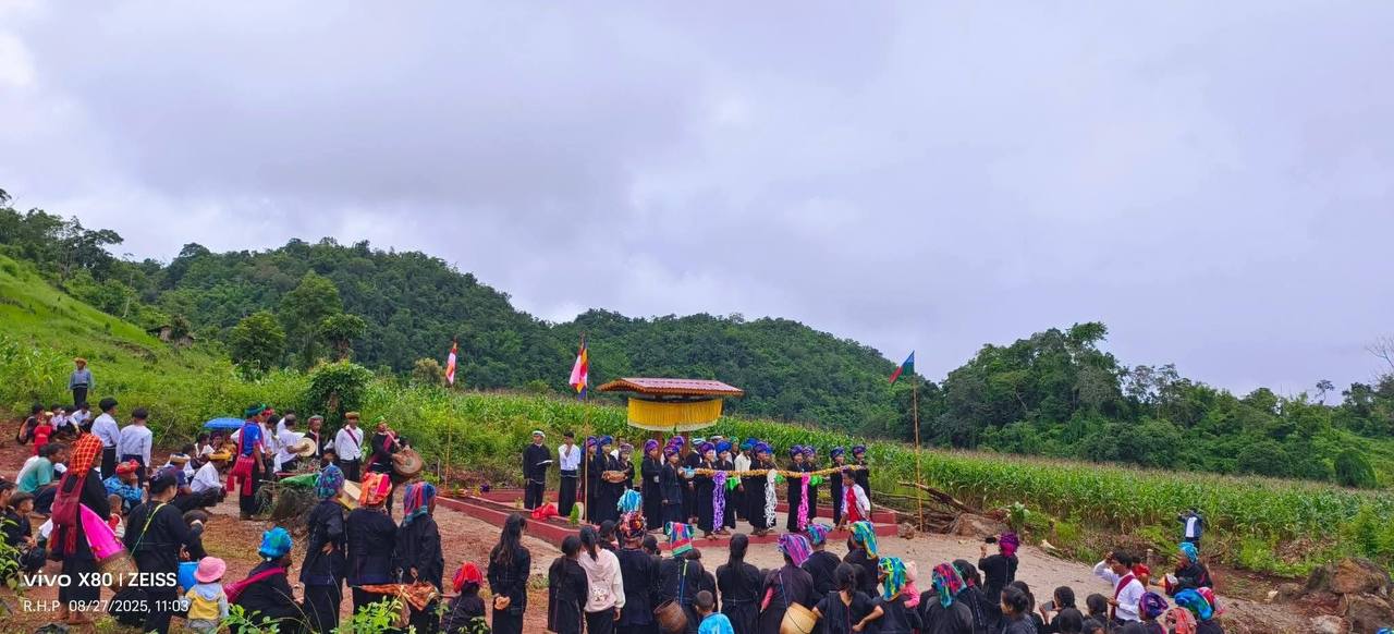 ဗွောင်လွေꩻ နွို့ဒုံဆုဲင်းဘုတ်တသာ