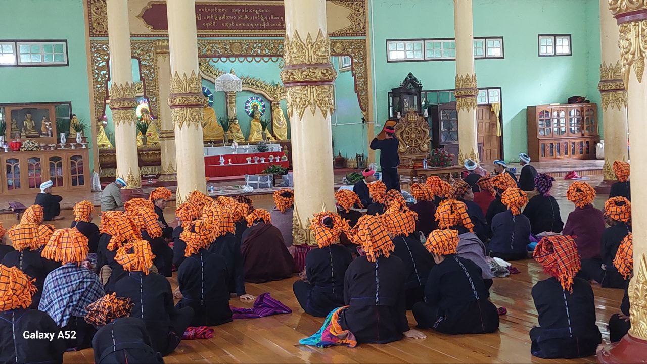 ဝေင်ꩻနယ်ꩻပင်လောင်ꩻ၊ အွိုင်ႏနောင်ပီႏ၊ဒုံနောင်ပီႏ နာႏလွေꩻမော်တရာꩻ