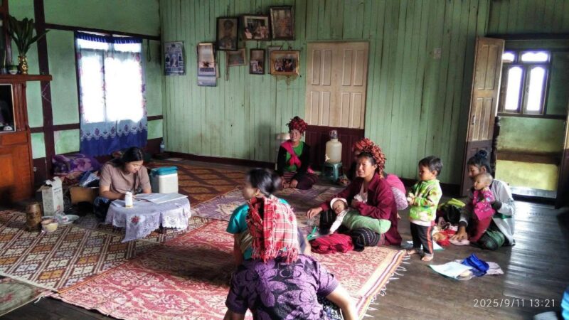 ကိုယ်ဝန်ဆောင်မိခင်နှင့် ခလေးသူငယ်များကိုကာကွယ်ဆေးထိုးပေးခြင်း
