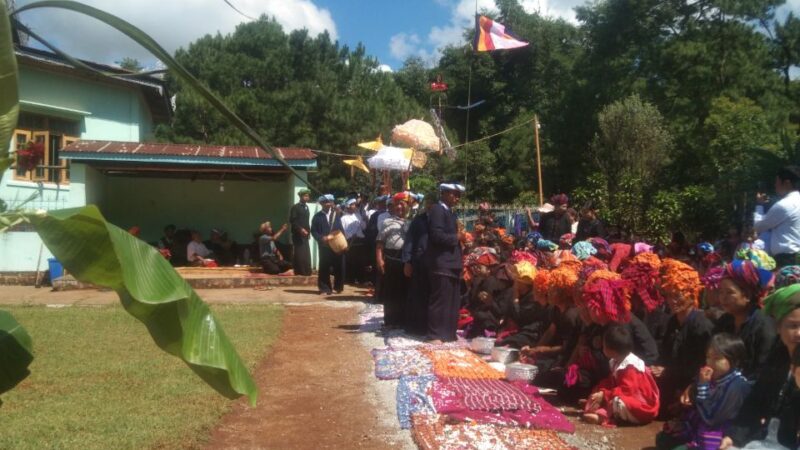 ဖောင်တော်ဦးဘုရား လှည့်လည်ပူဇော်ပွဲတွင် ပြည်သူများ နှစ်တိုင်း ဆွမ်းခဲဘွယ်ကပ်လှူ