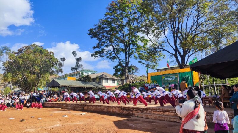 ပန်သခွါး အခြေခံပညာအထက်တန်းကျောင်းတွင် ပညာရေးစုံညီပွဲတော်နှင့်ဆုပေးပေးအပ်ခြင်းအခမ်းအနားကျင်းပပြုလုပ်