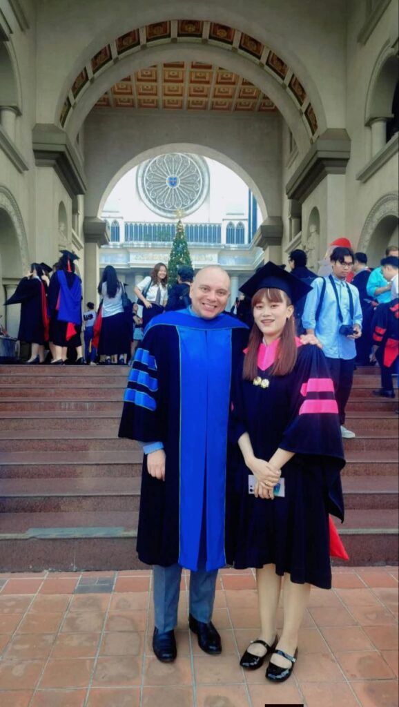ထိုင်းနိုင်ငံ ဘန်ကောက်မြို Assumption University အေဘက်တက္ကသိုလ်တွင် နန်းငြိမ်းအိနန္ဒာ(ခ)နန်းနွန်းသည် MA- English language Tea