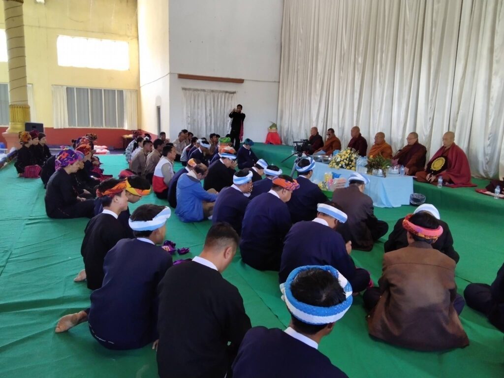 (၇၇)နေင်ႏခွပ် ပွယ်ꩻတန်မွူးနီꩻခွိုꩻပအိုဝ်ႏ အီႏမာꩻလွေꩻဗွောင်ပွယ်ꩻအတာႏ နာႏထူႏလွေꩻ အန္တရယ်ႏကင်ꩻကမ္မဝါႏ ပရိတ်မေတ္တာႏတရာꩻ ဒဲဥ်သီႏဗွ
