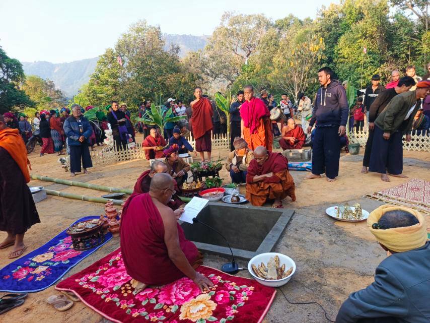 စေတီတော်သစ်ပြန်လည်တည်ဆောက်ရန် ပန္နက်တင်မဂ်လာ အခမ်းအနားကျင်းပ