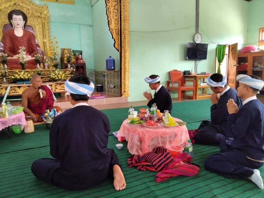 ကတိုꩻတက်လဲဥ်းဒါႏ ဝင်ꩻခမ်းပညာႏရေꩻယို နီပိုနီလီꩻဖုံႏ ဖေႏနေႏကထွꩻလꩻဝင်ꩻမꩻ ဗွောင်သွဥ်လွေꩻဖေႏဗာႏ စွန်ꩻထီထင်သွဥ်တန်ꩻအကျောင်ꩻ ဗွေႏဆရာ