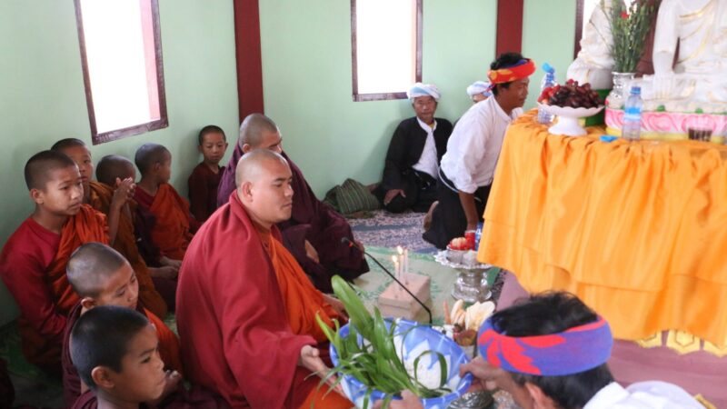 တဲခဲရွာ“ခမ်းလေရောင်ႏဟွိုႏစေတီတော်သို့ ဗုဒ္ဓရုပ်ပွါးတော်စေတီများပင့်ဆောင်ပူဇော်ပွဲ