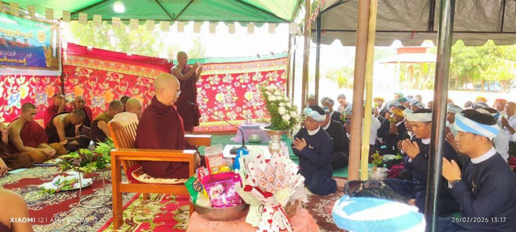 ကိုးန၀င်းဆုꩻတောင်ꩻဗွေ နောင်ခမ်ꩻစေႏတီႏတောႏ မာꩻလွေꩻဗုဒ္ဓါဘိသေကအနေကဇာႏတွမ်ႏ ပဌာန်ꩻအောင်ႏပွယ်ꩻကို ဥက္ကဌဖြားတန်ခွန်စံလွင် ကျွꩻထင်ႏခီႏမျောက်လွေꩻ
