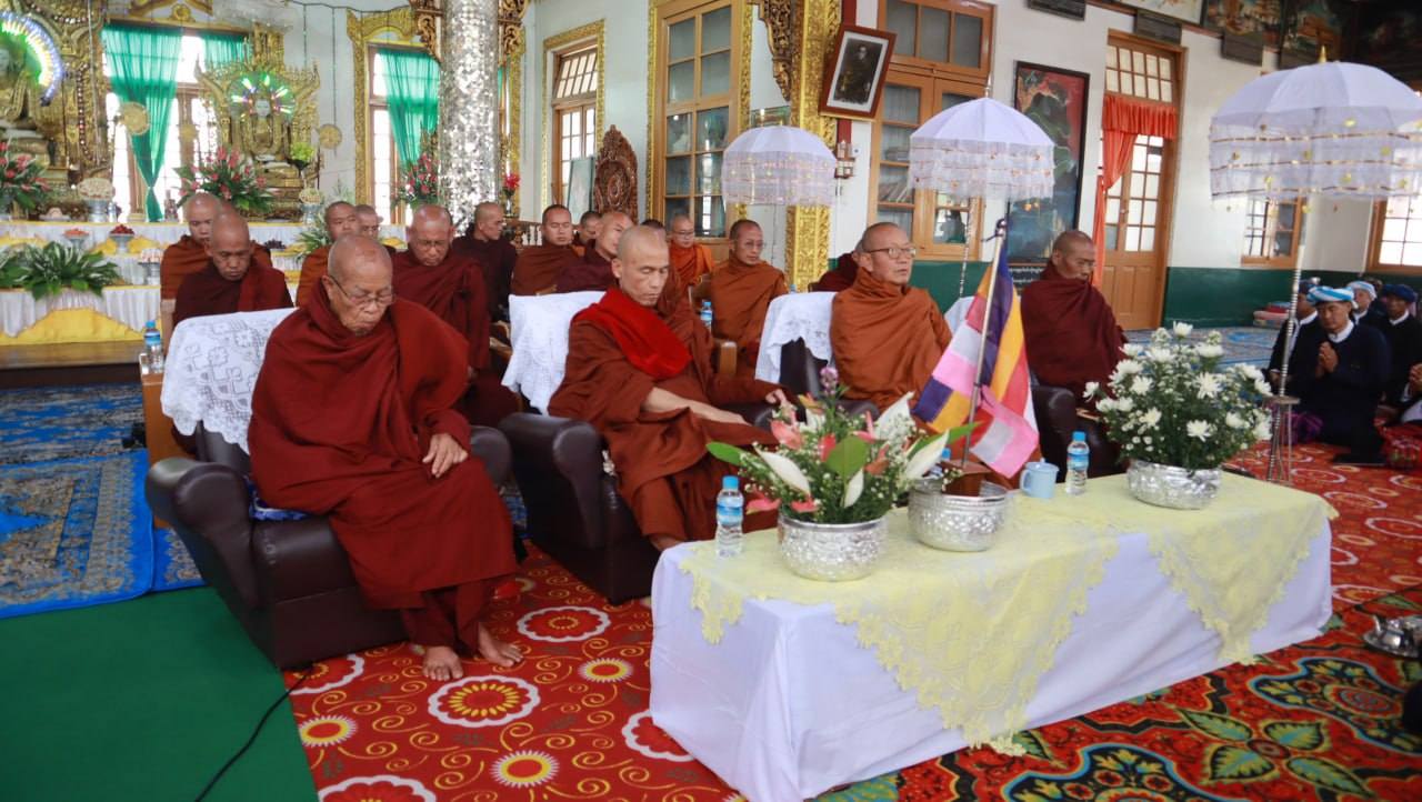 (၇၇)နေင်ႏခွပ် ပွယ်ꩻတန်မွူးနီꩻခွိုꩻပအိုဝ်ႏ(ဗဟိုႏ) ထူႏဂွုဏ်ႏပူႏဇောႏလွေꩻ အောင်ႏလိတ် လꩻဘွဲ့ ဗွေႏသံႏဃာႏ တွမ်ႏ ခွန်/နင်ꩻသီး ကလꩻဒါႏ စွန်ꩻထီထင်ဆုꩻ အခန်ꩻအနာꩻ