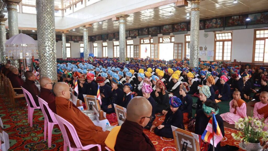 (၇၇)နေင်ႏခွပ် ပွယ်ꩻတန်မွူးနီꩻခွိုꩻပအိုဝ်ႏ(ဗဟိုႏ) ထူႏဂွုဏ်ႏပူႏဇောႏလွေꩻ အောင်ႏလိတ် လꩻဘွဲ့ ဗွေႏသံႏဃာႏ တွမ်ႏ ခွန်/နင်ꩻသီး ကလꩻဒါႏ 
