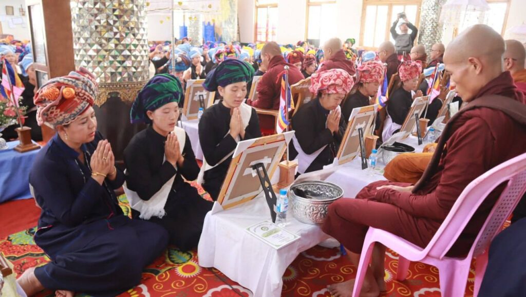 (၇၇)နေင်ႏခွပ် ပွယ်ꩻတန်မွူးနီꩻခွိုꩻပအိုဝ်ႏ(ဗဟိုႏ) ထူႏဂွုဏ်ႏပူႏဇောႏလွေꩻ အောင်ႏလိတ် လꩻဘွဲ့ ဗွေႏသံႏဃာႏ တွမ်ႏ ခွန်/နင်ꩻသီး ကလꩻဒါႏ 