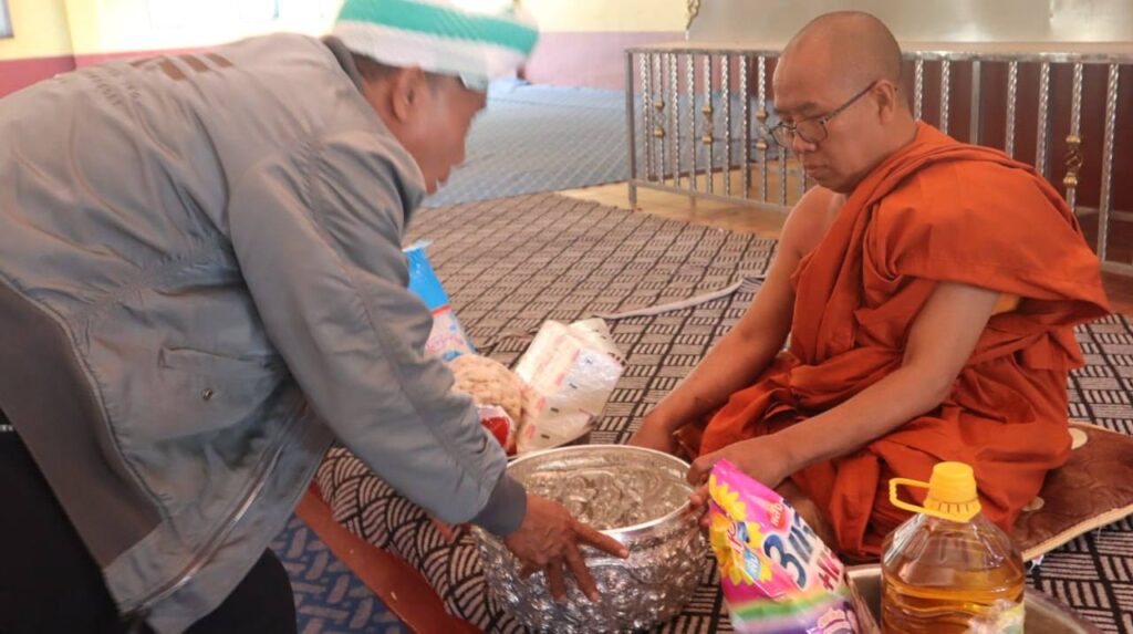 အထူးဒေသ(၆) စိုက်ပျိုးရေးဌာနဗဟိုမှ ကျေးရွာအခြေပြုတောင်သူများအား သီးနှံစိုက်ပျိုးရေး အသိပညာပေး