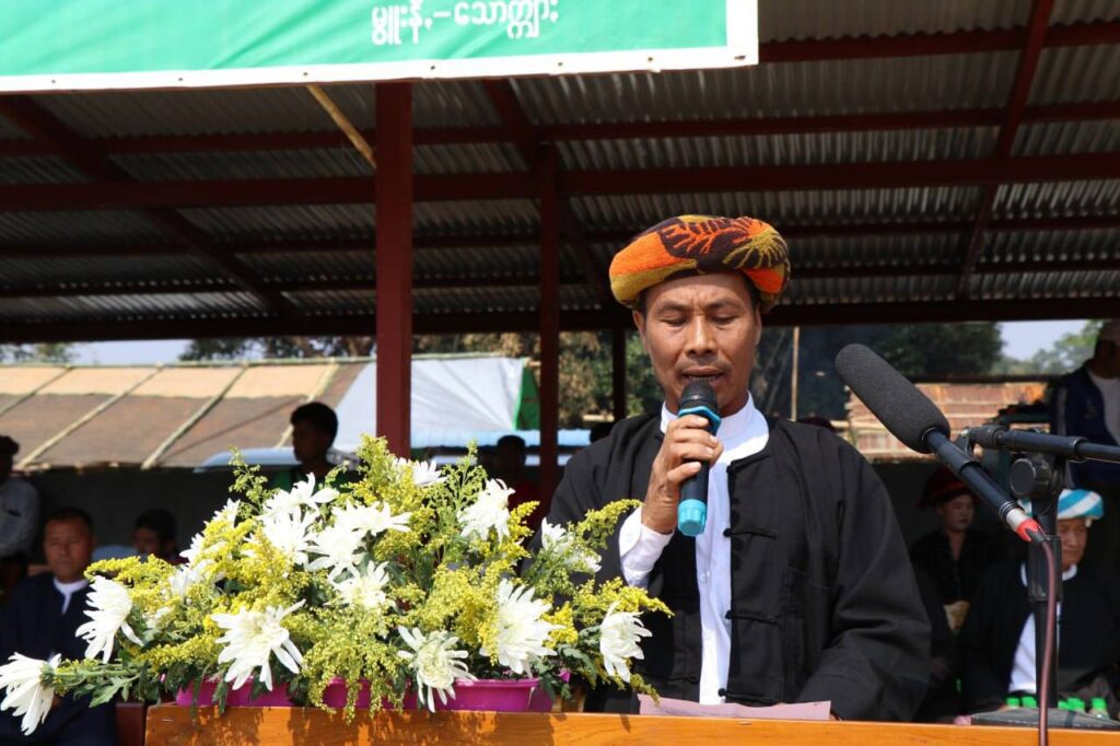 ဆီဆိုင်မြို့နယ်၊ ပါလောပါကယ်ကျေးရွာအုပ်စု၊ လွယ်ဆန်ဆစ်ကျေးရွာတွင် နှစ်သစ်ကူးအထိမ်းအမှတ်ဖလား ဘောလုံးပြိုင်ပွဲ ဖွင့်ပွဲကျင်းပ