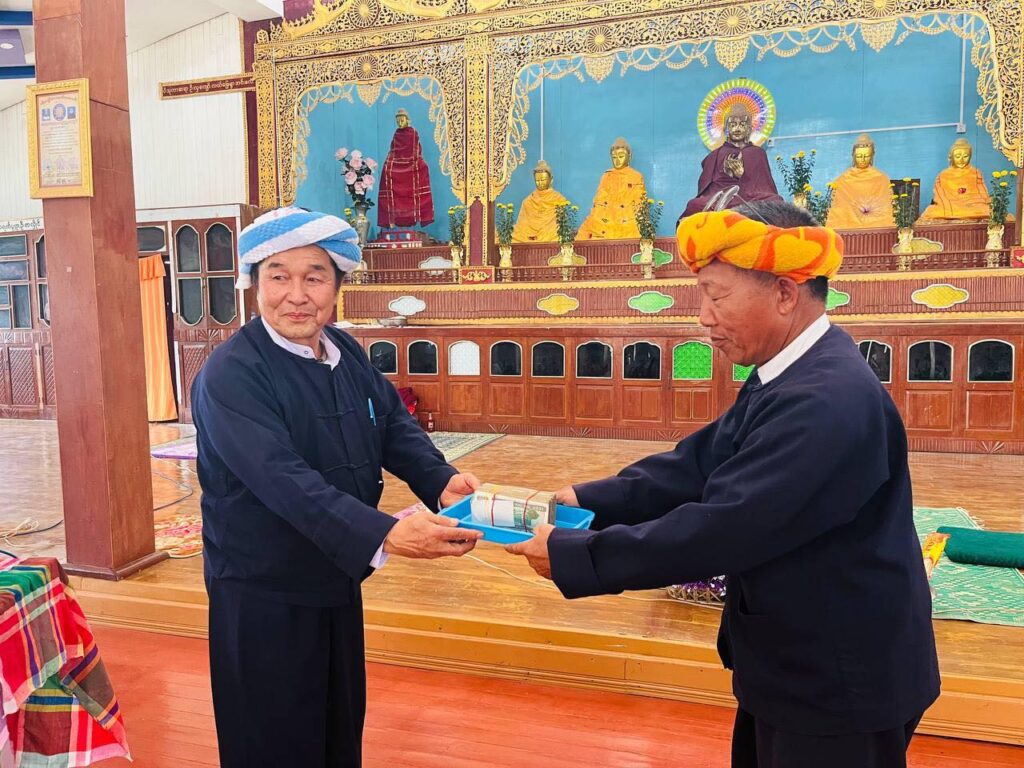 ဖြားတန်ခွန်ဝင်းကိုလင်ꩻမော့ꩻခွဲးဖေႏအာႏလွေꩻလိုꩻယွဲးကျောင်ꩻသားခွန်/နင်ꩻသွဥ်ထူႏလိတ်ပအိုဝ်ႏဒုံတရျက်ꩻပူႏကို