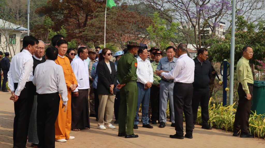 (၈၁)နှစ်မြောက် တပ်မတော်နေ့ကို ကြိုဆိုဂုဏ်ပြုသောအားဖြင့် ဂနိုင်ကန်လမ်း (ကတ္တရာလမ်း + ကွန်ကရစ်လမ်း ) နှင့် ဂနိုင်ကန်သာယာ ကန်ပတ်