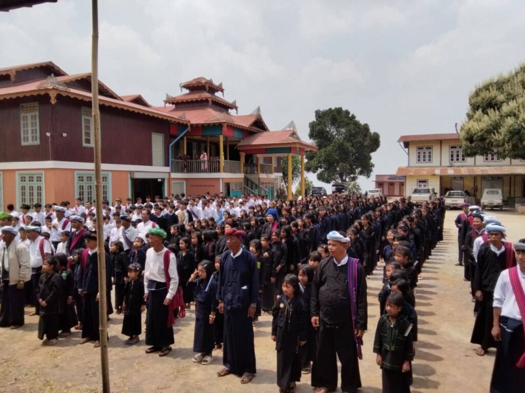 ာင်ႏကီꩻခရဲင်ႏ၊ ဝေင်ꩻနယ်ႏလစ်ꩻဖြုံႏ ပအိုဝ်ႏလိတ်လုဲင်ꩻစွစ်ꩻလီတာႏ ဗဟိုႏသံႏဃာႏအွဥ်ငါ မာꩻလွေꩻ နေင်ႏ(၄၁)ဗွေ ပွယ်ꩻစေလိတ်ပအိုဝ်ႏ