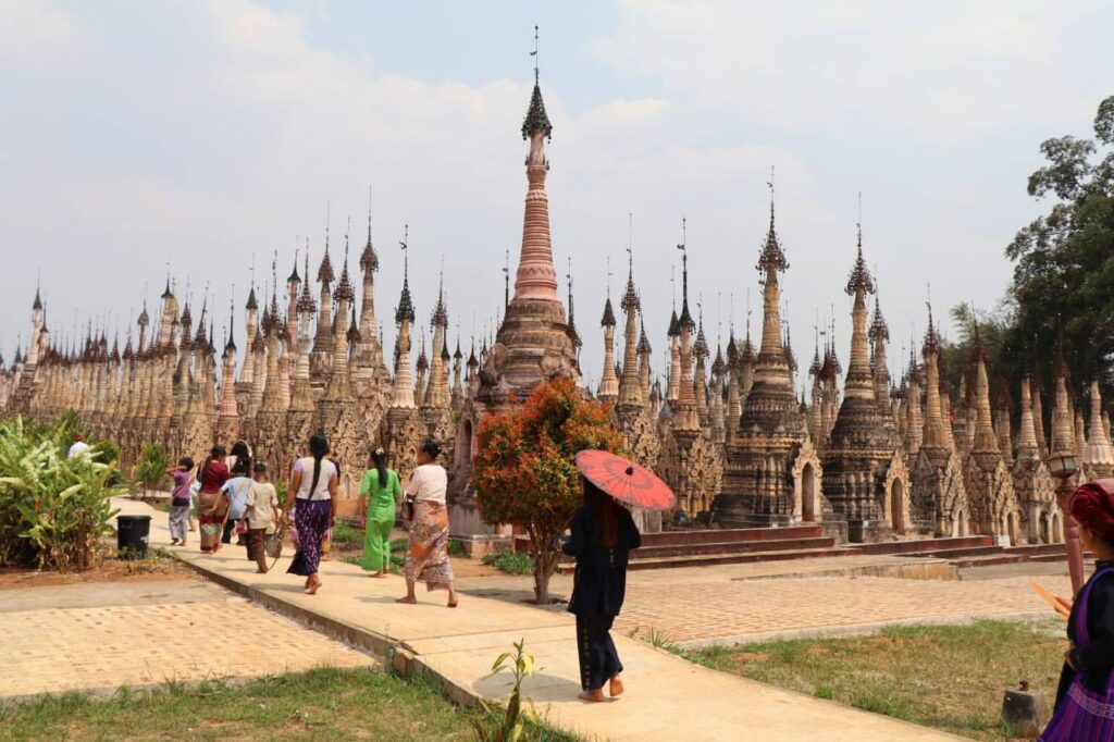 မွေတော်က္ကူဘုရားတွင် ဘုရားဖူးဧည့်သည်များ အရင်လထက် လျော့နည်းလာ