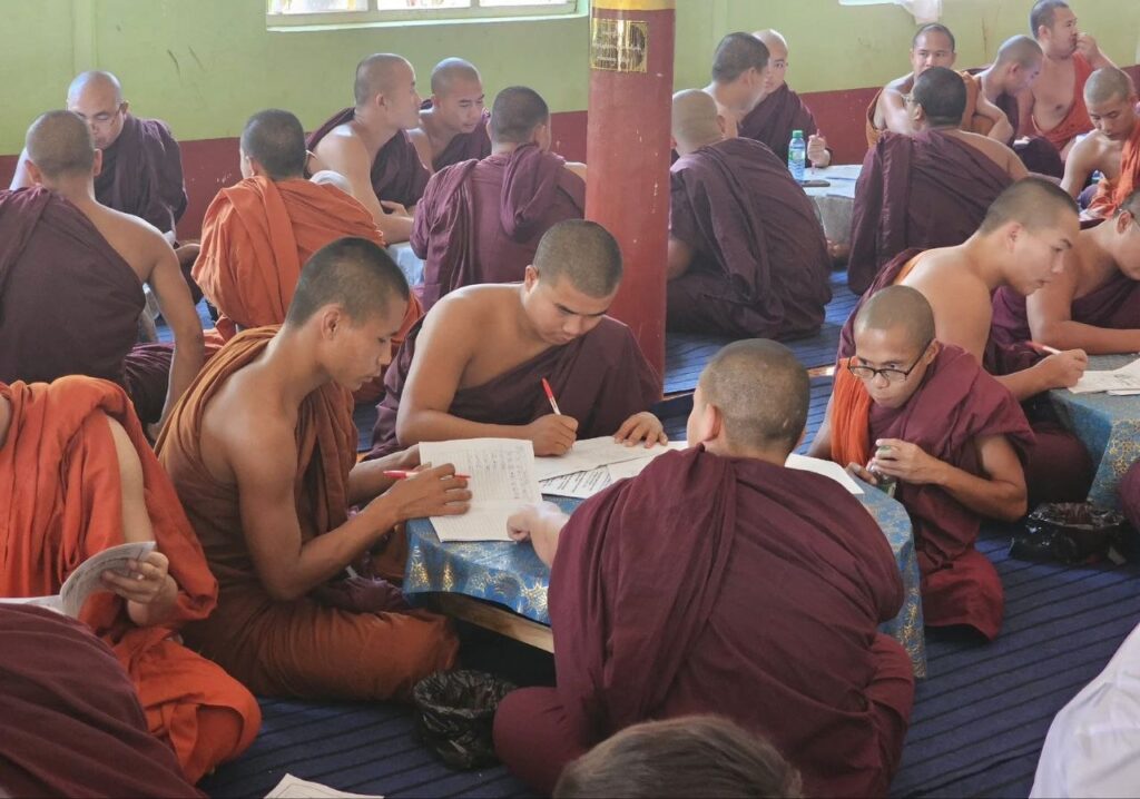 (၄၁)လဲင်ႏဗွေ တောင်ႏကီꩻခရဲင်ႏ၊ ဝေင်ꩻနယ်ႏလစ်ꩻဖြုံႏအကို ကဖြေႏထွူလွေꩻလဲဥ်းဒါႏ လိတ်ပအိုဝ်ႏယို အောဝ်ႏစဲစ် ကဲက်ꩻလွေꩻ တဖြေကွုံꩻကျောင်