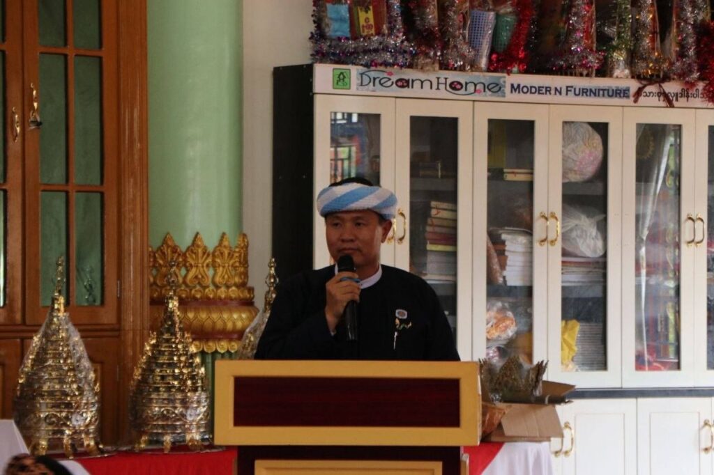 ပအို၀်းကိုယ်ပိုင်အုပ်ချုပ်ခွင့်ရဒေသဦးစီးဥက္ကဌနှင့် လွှတ်တော်ကိုယ်စားလှယ်များ ပင်လောင်းမြို့နယ်တွင် လူထုနှင့်တွေ့ဆုံဆွေးနွေး