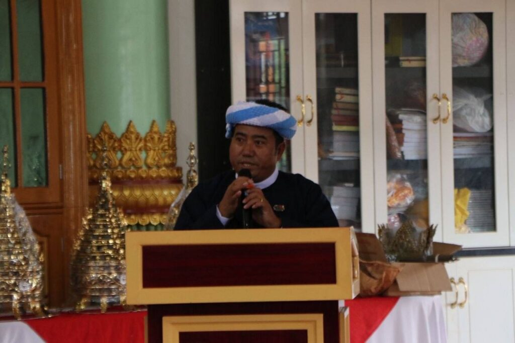 ပအို၀်းကိုယ်ပိုင်အုပ်ချုပ်ခွင့်ရဒေသဦးစီးဥက္ကဌနှင့် လွှတ်တော်ကိုယ်စားလှယ်များ ပင်လောင်းမြို့နယ်တွင် လူထုနှင့်တွေ့ဆုံဆွေးနွေး