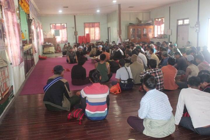 လွိုင်လင်မြို့နယ်တွင်ပြည်နယ်လွှတ်တော်ကိုယ်စားလှယ် ခွန်သက်နိုင် လူထုနှင့်တွေ့ဆုံဆွေးနွေး