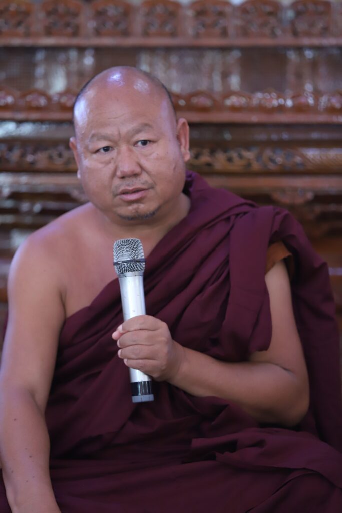 ပထမလဲင်ႏ လိတ်ပအိုဝ်ႏကျောင်ꩻသားမူႏခိုပွယ်ꩻမော့ꩻခွဲအတာႏ အုံကွံခြိꩻထူႏ
