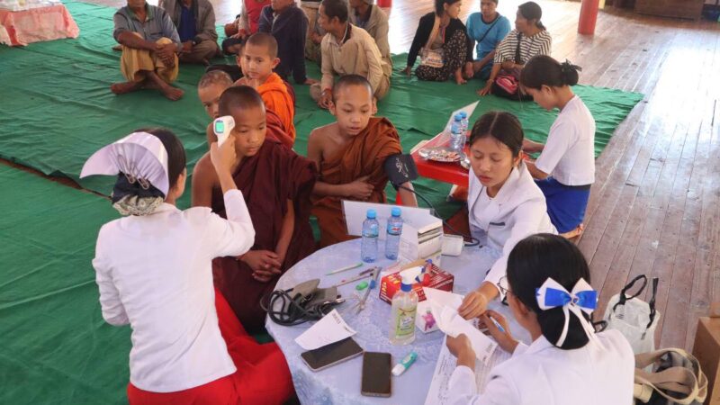 ပင်လုံမြို့ ပြည်သူ့ဆေးရုံ ဒေါက်တာရှိုန်းထက်ဝေအောင် ဦးဆောင်ပြီး ဒေသခံပြည်သူများ ကျန်းမာရေးစောင့်ရှောက်မှု ကွင်းဆင်းဆောင်ရွက်