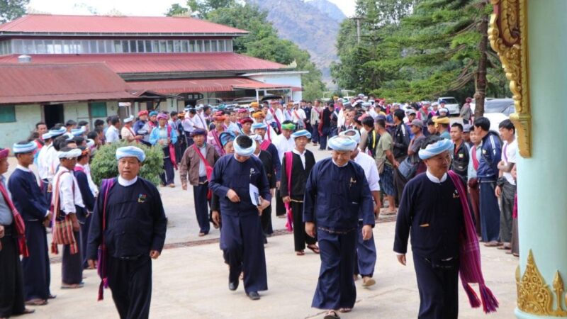 Pa-O Self-Administered Zone Leading Body Chairman and Hluttaw Representatives Meet Public in Pinlaung Township