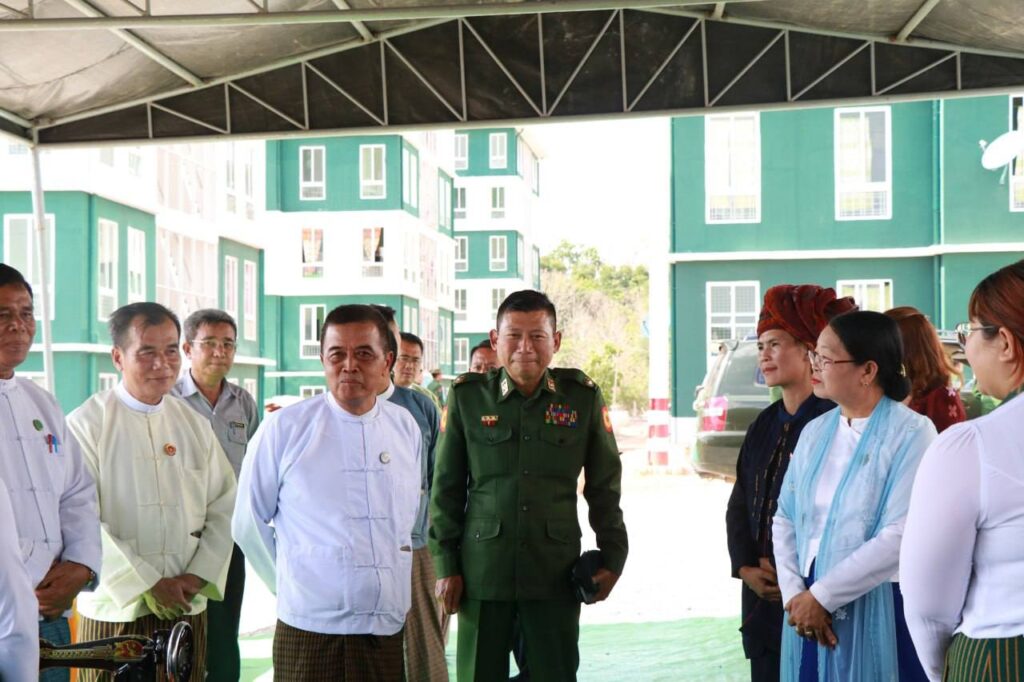 စစ်မှုထမ်းဟောင်းအဆင့်မြင့်အိမ်ရာ၌ စက်ချုပ်နည်းပညာသင်တန်း ဖွင့်ပွဲအခမ်းအနားတွင် လျှပ်စစ်၊ စွမ်းအင်၊ စက်မှုနှင့်လမ်းပန်ဆက်သွယ်ရ