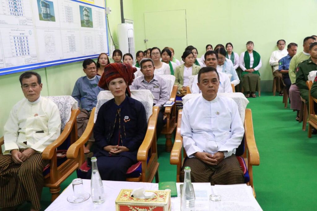 စစ်မှုထမ်းဟောင်းအဆင့်မြင့်အိမ်ရာ၌ စက်ချုပ်နည်းပညာသင်တန်း ဖွင့်ပွဲအခမ်းအနားတွင် လျှပ်စစ်၊ စွမ်းအင်၊ စက်မှုနှင့်လမ်းပန်ဆက်သွယ်ရ