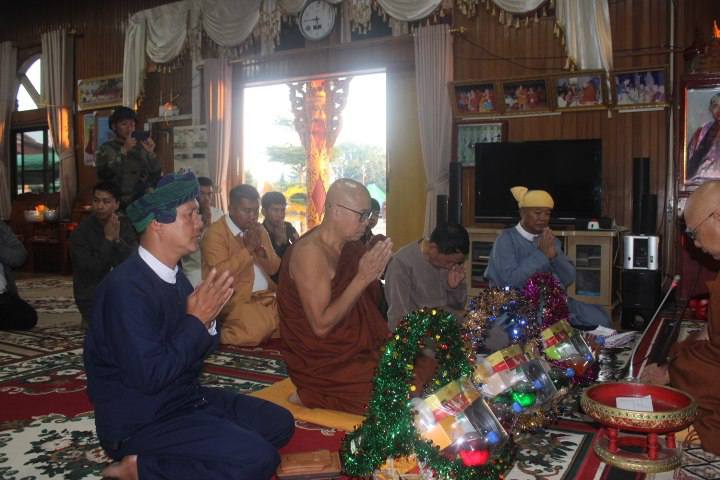 လွိုင်လင်မြို့၊ သာသနဝိပုလ ဓါတ်တော်ကျောင်းတိုက် ပဓာနနာယက ဆရာတော် Dr.ပညာနန္ဒ (အဂ္ဂမဟာပဏ္ဍိတ)၏ (၇၅) နှစ်ပြည့် စိန်ရတုမွေးနေ့ ကို ပင်လုံမြို့ မြို့မ မင်္ဂလာနောင်ကွတ် ပရိယတ္တိစာသင်တိုက် ဦးစီးပဓာန နာယက ဆရာတော် ဘဒ္ဒန္တပညာဗလ ကြွရောက်ချီးမြှင့်