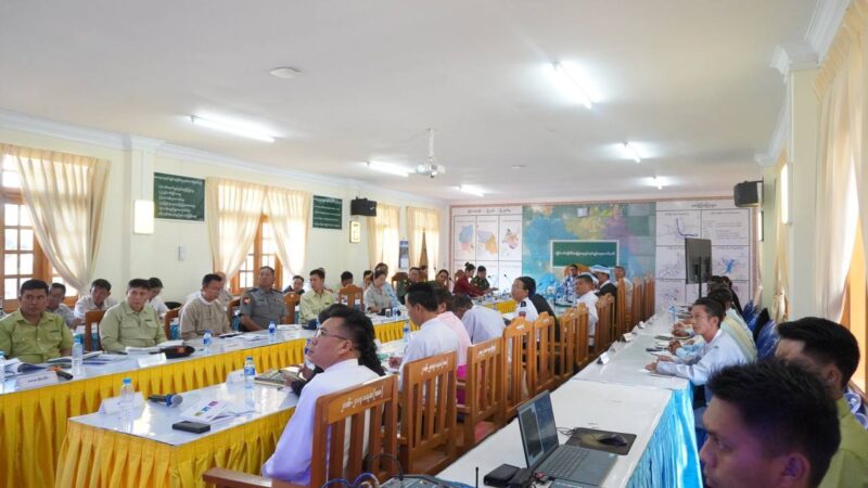 ရှမ်းပြည်နယ်ဝန်ကြီးချုပ် ဦးစိုင်းထိန်စိုးနှင့် လွိုင်လင်ခရိုင်အဆင့် ဌာနဆိုင်ရာအကြီးအကဲများနှင့် တွေ့ဆုံ