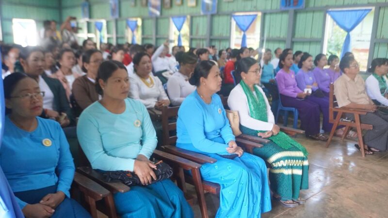 လွိုင်လင်မြို့နယ် ပြည်သူ့လွှတ်တော်ကိုယ်စားလှယ် ဦးခွန်အောင်ဆန်းနှင့် ပြည်နယ်လွှတ်တော် ကိုယ်စားလှယ် ခွန်သက်နိုင် မြို့နယ်အဆင့် ကျောင်းအပ်နှံရေးနေ့ အခမ်းအနားတက်ရောက်