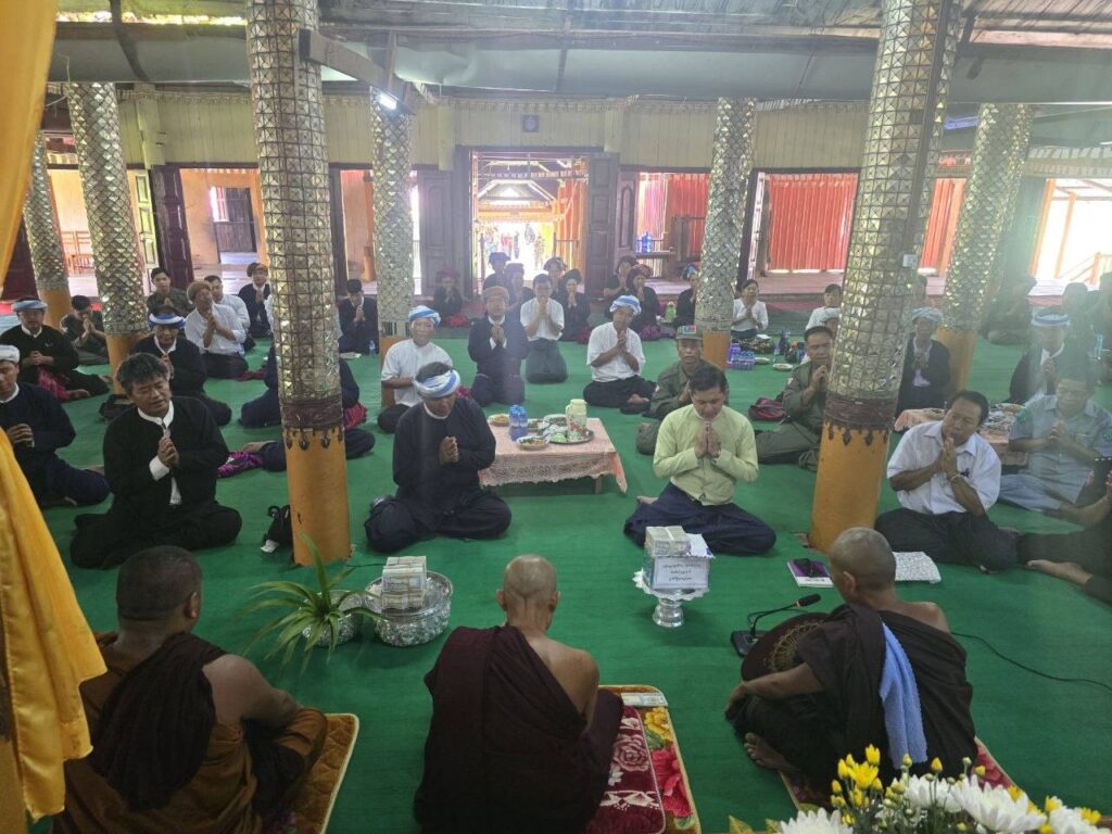 မောက်မယ်မြို့ရှိ ပရိယတ္တိပါဒတကျောင်းတိုက် ဆရာတော်၏ အန္တိမအဂ္ဂိဈာပနပွဲ ဖြစ်မြောက်ရေးအတွက် သူရိယခမ်း ခမ်းဗွေႏနှင့်အဖွဲ့ အလှူငွေ