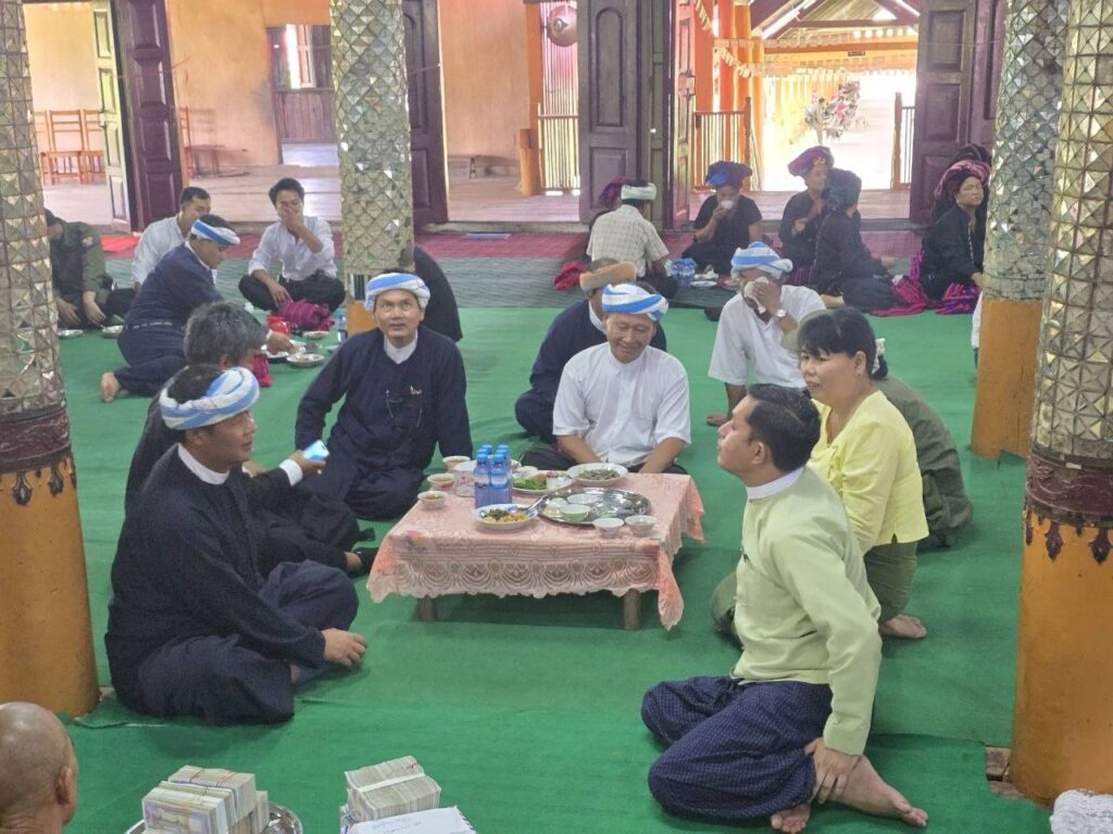 မောက်မယ်မြို့ရှိ ပရိယတ္တိပါဒတကျောင်းတိုက် ဆရာတော်၏ အန္တိမအဂ္ဂိဈာပနပွဲ ဖြစ်မြောက်ရေးအတွက် သူရိယခမ်း ခမ်းဗွေႏနှင့်အဖွဲ့ အလှူငွေ
