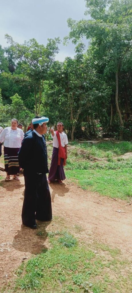 မိုးကြိုးစက်ကွင်း ထိမှန်သေဆုံးခဲ့သည့် နွားကောင်ရေ (၄၉)အတွက် ရှမ်းတောင် ပရဟိတ ကမ္ဘောဇဖောင်ဒေးရှင်းက ထောက်ပံ့ကူညီပေးအပ်ခဲ့