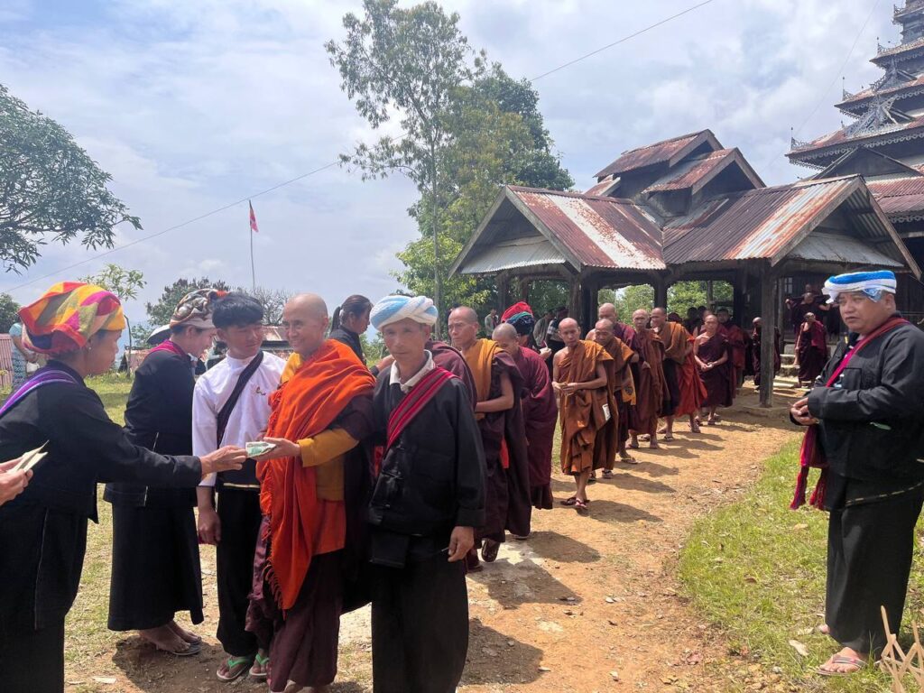 ပင်လုံမြို့အနောက်တောင်ဘက်ရှိ ပန်လင်းကျောင်းတွင် “သုခသိဒ္ဓိ” နှစ်ထပ်ဆွမ်းစားကျောင်းဆောင် တက်ပွဲနှင့် အလှူတော်မင်္ဂလာ အခမ်းအနား
