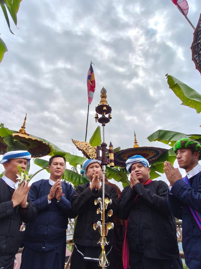 ပင်လုံမြို့အနောက်တောင်ဘက်ရှိ ပန်လင်းကျောင်းတွင် “သုခသိဒ္ဓိ” နှစ်ထပ်ဆွမ်းစားကျောင်းဆောင် တက်ပွဲနှင့် အလှူတော်မင်္ဂလာ အခမ်းအနား စည်ကားသိုက်မြိုက်စွာကျင်းပ