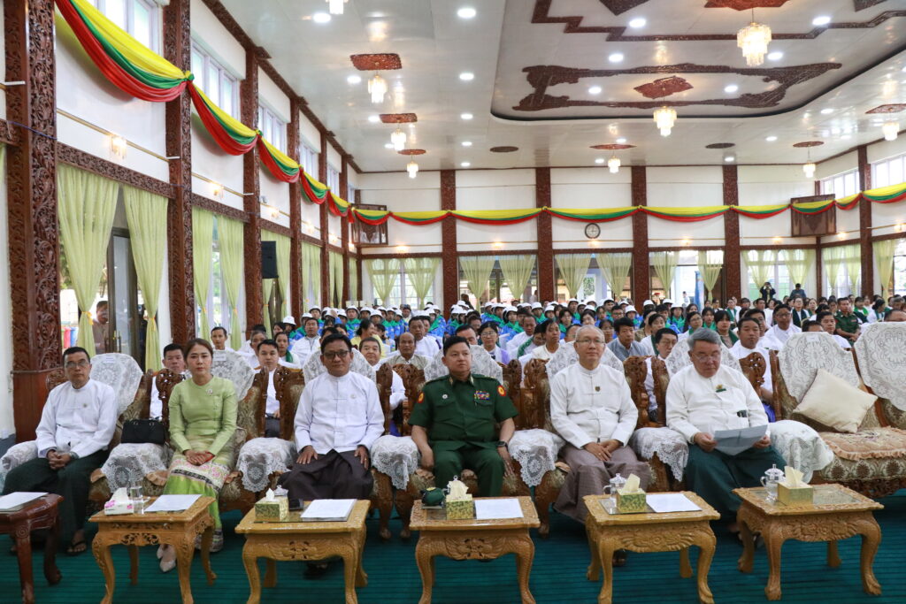 ရှမ်းပြည်နယ် ၂၀၂၅-၂၀၂၆ ပညာသင်နှစ် လူရည်ချွန်မောင်မယ်များသည် ပြည်နယ်ဝန်ကြီးချုပ် ဦးစိုင်းထိန်စိုး ထံမှ သြဝါဒခံယူပွဲ ကျင်းပပြု