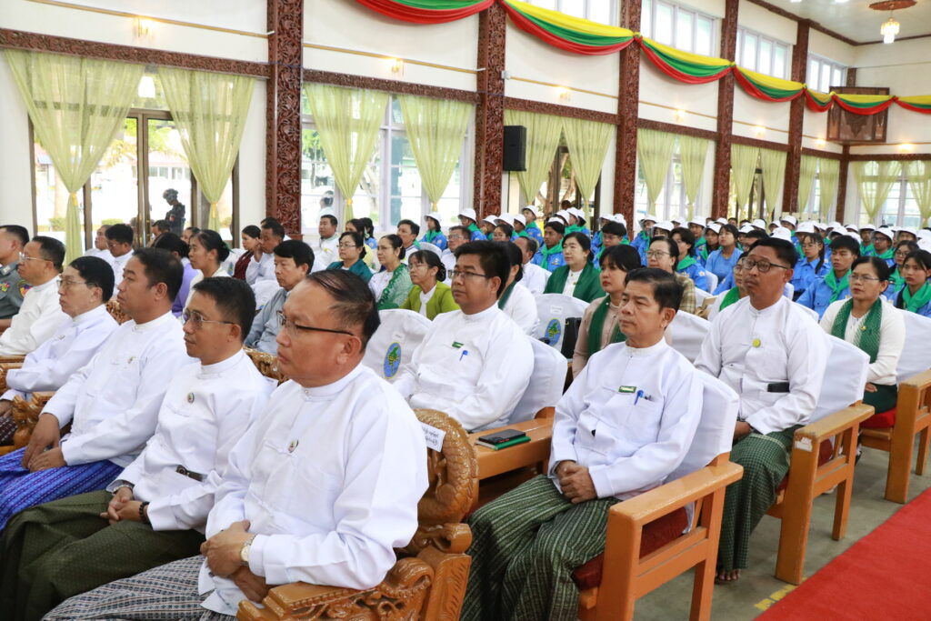 ရှမ်းပြည်နယ် ၂၀၂၅-၂၀၂၆ ပညာသင်နှစ် လူရည်ချွန်မောင်မယ်များသည် ပြည်နယ်ဝန်ကြီးချုပ် ဦးစိုင်းထိန်စိုး ထံမှ သြဝါဒခံယူပွဲ ကျင်းပပြု