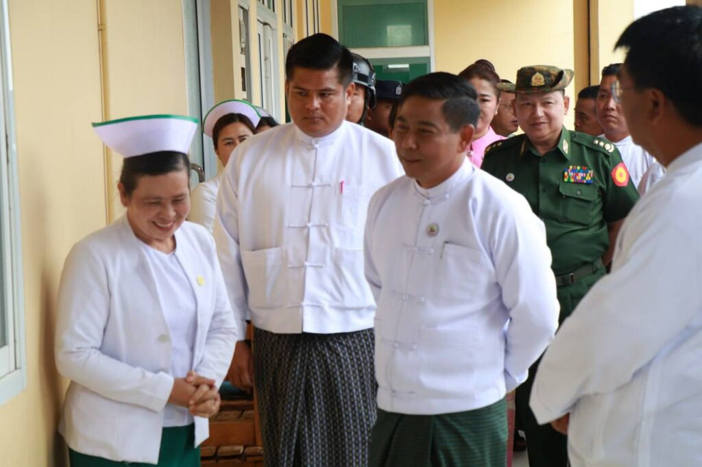 နှစ်(၈၀)ပြည့် မြန်မာနိုင်ငံမီးသတ်တပ်ဖွဲ့နေ့အထိမ်းအမှတ်ကိုကြိုဆိုဂုဏ်ပြုသောအားဖြင့် မီးသတ်တပ်ဖွဲ့ဝင်များ မိခင်နှင့် ကလေးဆေးရုံ