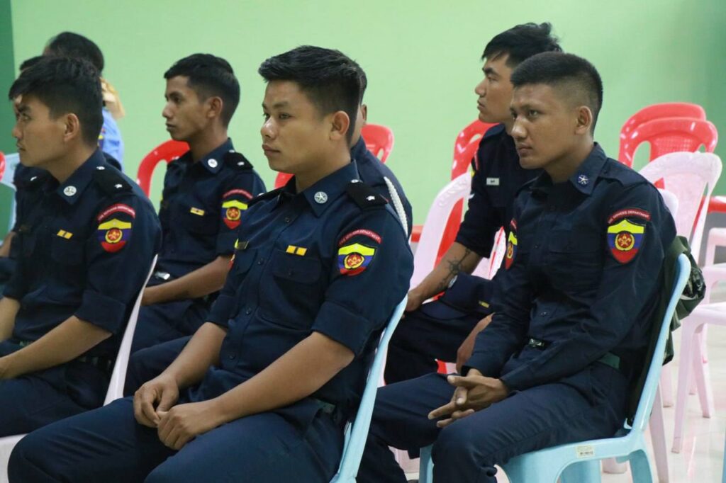နှစ်(၈၀)ပြည့် မြန်မာနိုင်ငံမီးသတ်တပ်ဖွဲ့နေ့အထိမ်းအမှတ်ကိုကြိုဆိုဂုဏ်ပြုသောအားဖြင့် မီးသတ်တပ်ဖွဲ့ဝင်များ မိခင်နှင့် ကလေးဆေးရုံ