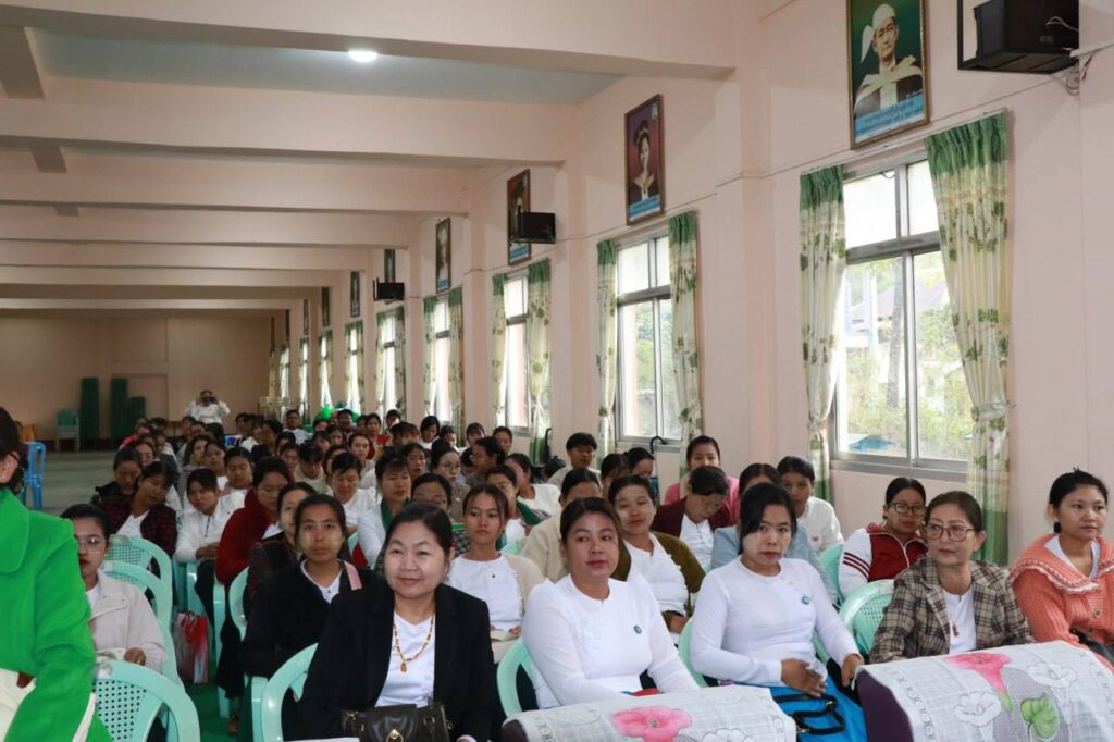 ကလေးငယ်များ၏ ပညာရေးအခြေခံ ကောင်းမွန်စေရန် KG နှင့် Grade - 1ချိတ်ဆက်ဆောင်ရွက်ရေး ဆွေးနွေးပွဲ တောင်ကြီး၌ ကျင်းပ
