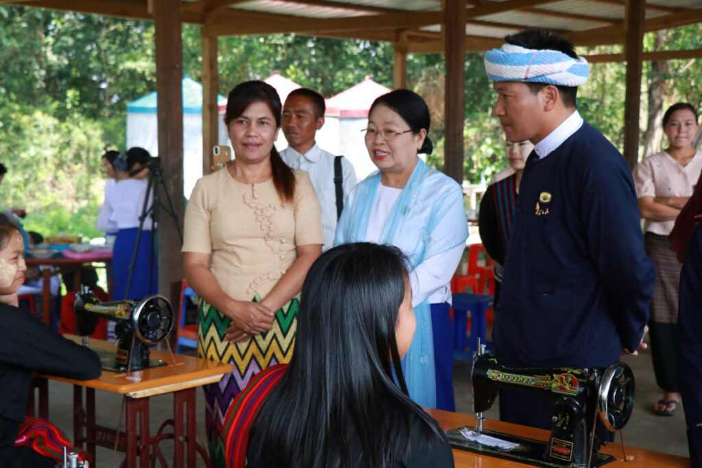 တောင်ကြီးမြို့နယ် လင်းလေကျေးရွာ၌ အမျိုးသမီးများဝင်ငွေတိုးရေး အပ်ချုပ်နည်းပညာ သင်တန်းဖွင့်ပွဲ အခမ်းအနားကျင်းပ