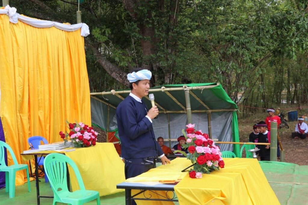 ကလောမြို့နယ် ပေါကဲကျေးရွာ၌ပအိုဝ်းစာပေသင်တန်းဆင်းပွဲ အခမ်းအနားကျင်းပ