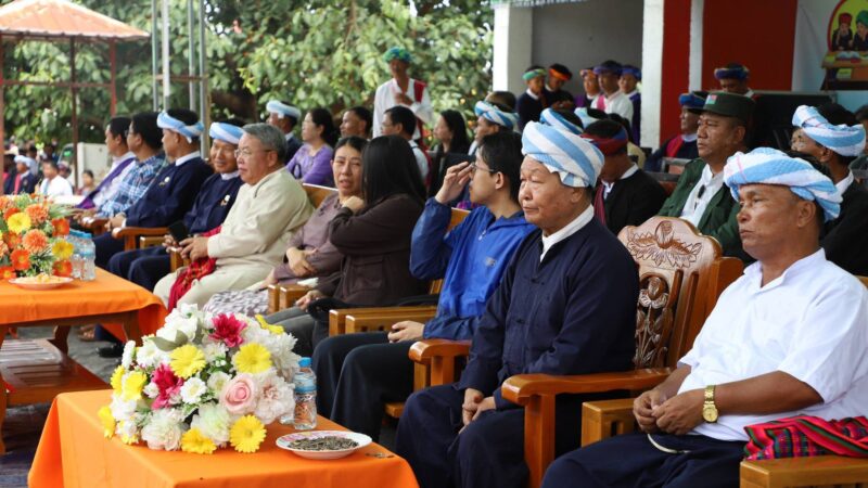 ပေါမူကျေးရွာတွင် ဗုဒ္ဓပူဇနိယပွဲတော်နှင့် ပအိုဝ်းရိုးရာ မီးရှူး(လူးဖိုင်ꩻ)ပွဲတော် စည်ကားသိုက် မြိုက်စွာ ကျင်းပ