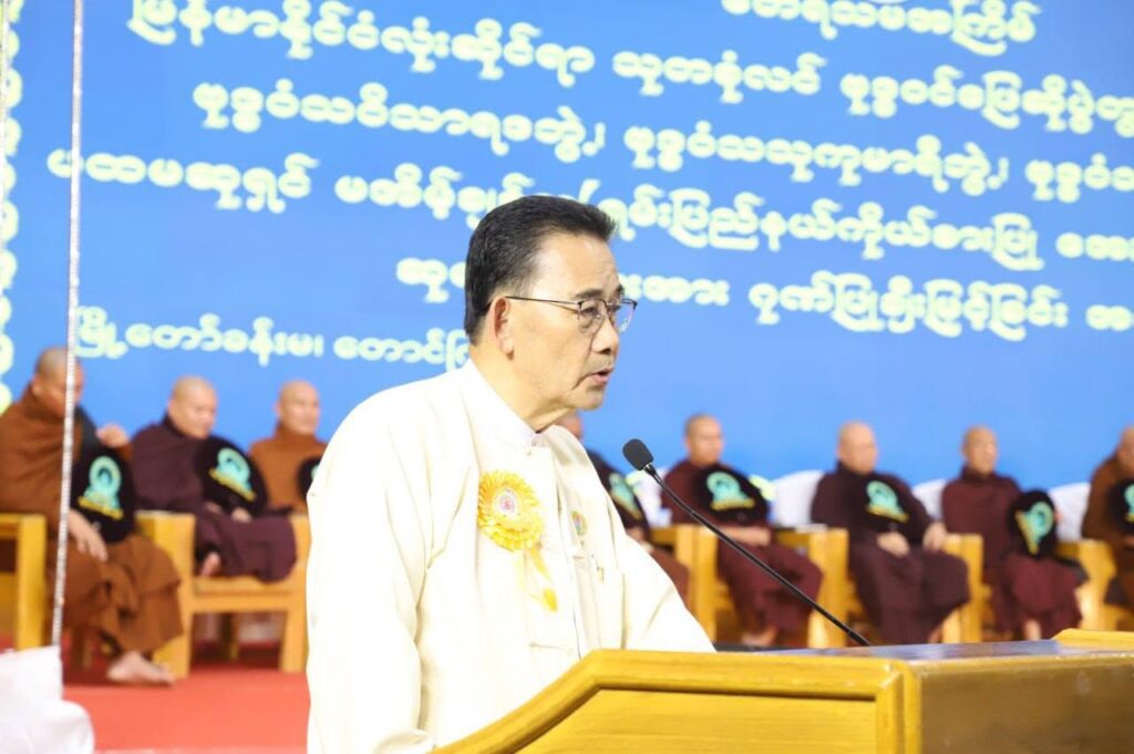 သုတစုံလင် ဗုဒ္ဓဝင်ဖြေဆိုပူဇော်ပွဲ အလယ်တန်းအဆင့် ပထမဆုရှင် မအိမ့်ချစ်သူနှင့် ဆုရရှိသူများအား ဂုဏ်ပြုချီးမြှင့်
