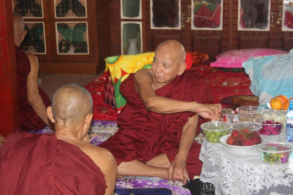 ရှမ်းပြည်နယ်တောင်ပိုင်း မောက်မယ်မြို့နယ်၌ အရှင်ဘဒ္ဒန္တစန္ဒိမာ (သာသနဓဇ ဓမ္မာစရိယ) ၏ အန္တိမအဂ္ဂိစျာပန သာဓုဂိဠာန ပူဇော်ပွဲ ကျင်း