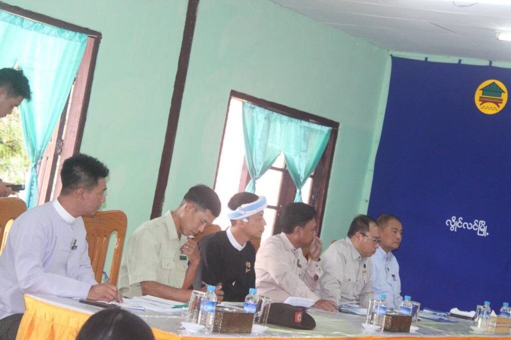 လွိုင်လင်မြို့၌ လျှပ်စစ်၊ စွမ်းအင်၊ စက်မှုနှင့် လမ်းပန်းဆက်သွယ်ရေးဝန်ကြီး ဦးခွန်သန်းထူး၊ စိုက်ပျိုးရေး၊ မွေးမြူရေးနှင့် ဆည်မြ